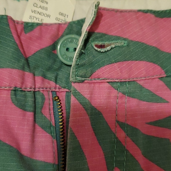 NWT: O'neill Shorts - Picture 7 of 7